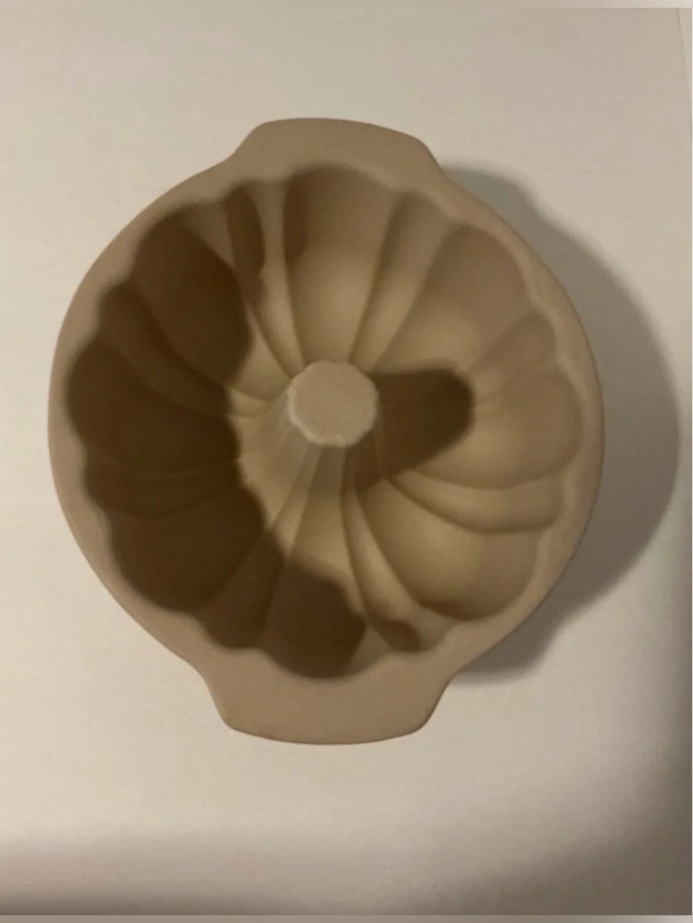 Pampered Chef Family Heritage Stoneware Fluted Bundt Cake Pan Stone Bakeware 10